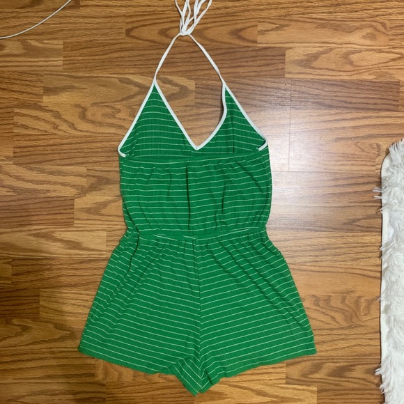 Forever 21 romper - Picture 2 of 2